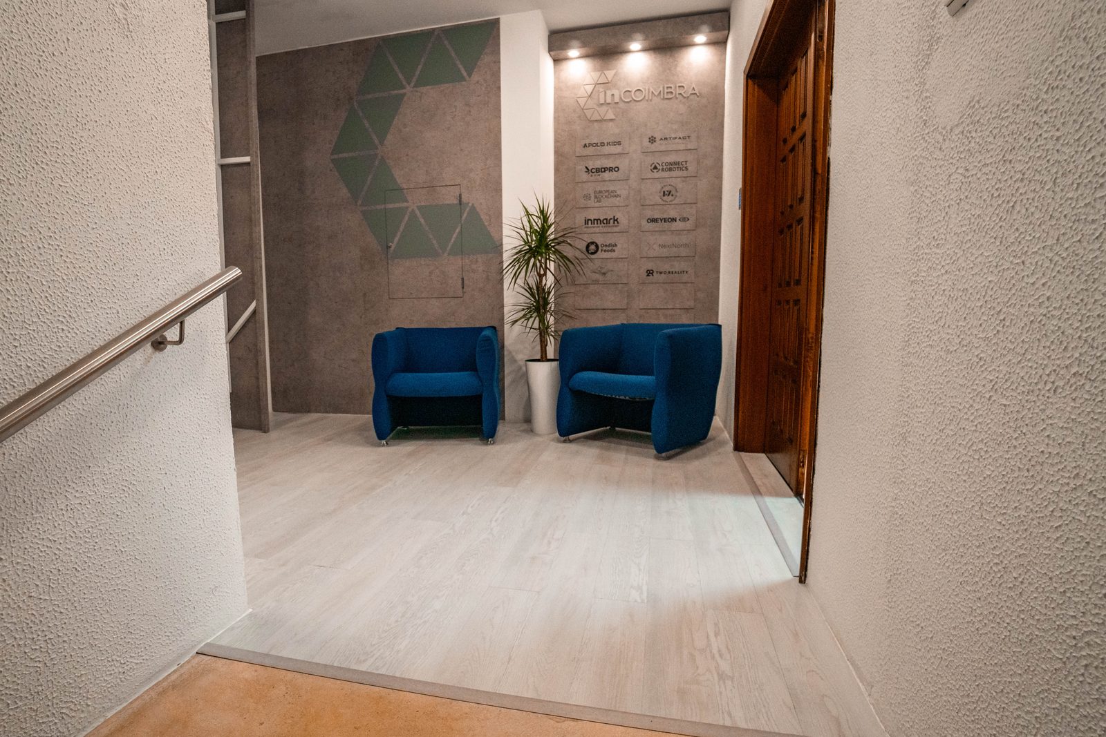 Entrada do inCoimbra Startup Hub, no 3.º andar